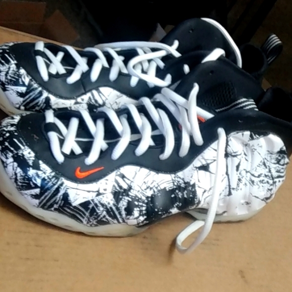 Nike shoes size 12 in men's